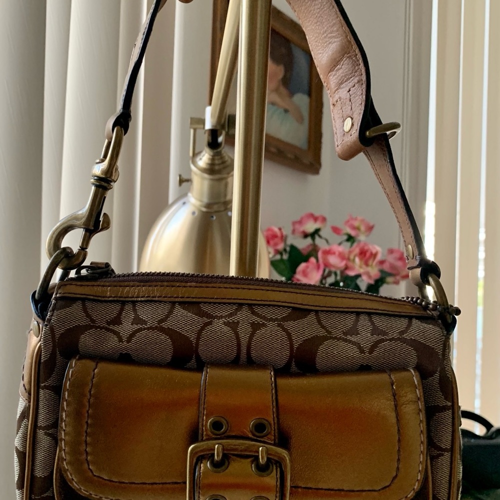 🧡NWOT Coach bronze & brown suede logo bag buckled. Get @ this price a classic! - Picture 2 of 9